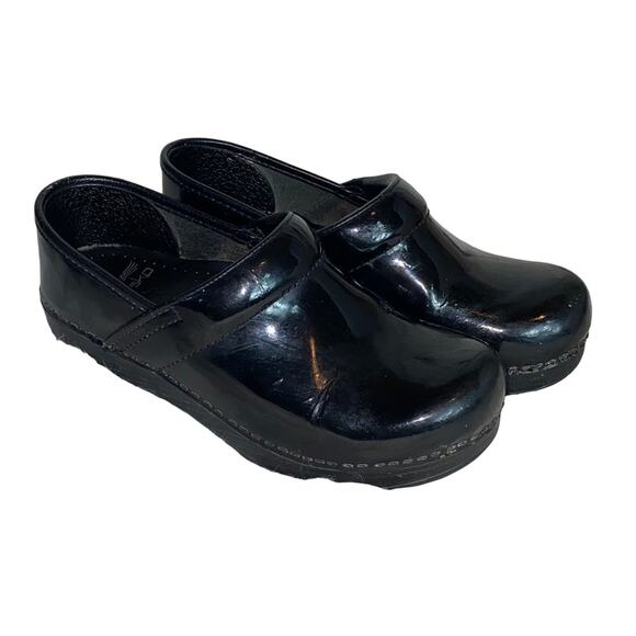 Dansko Professional Black Leather Clogs 37 / 7 - Picture 1 of 12